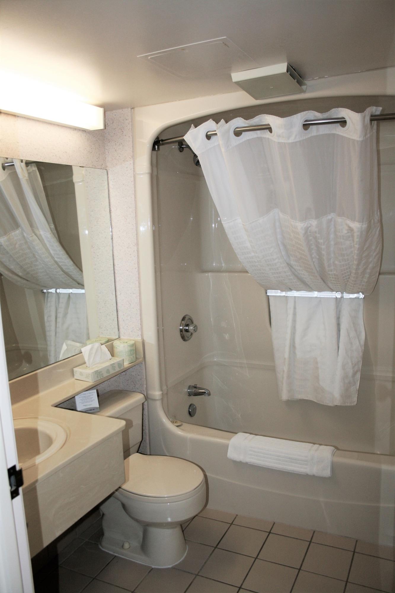 סוויפט קורנט Comfort Inn מראה חיצוני תמונה