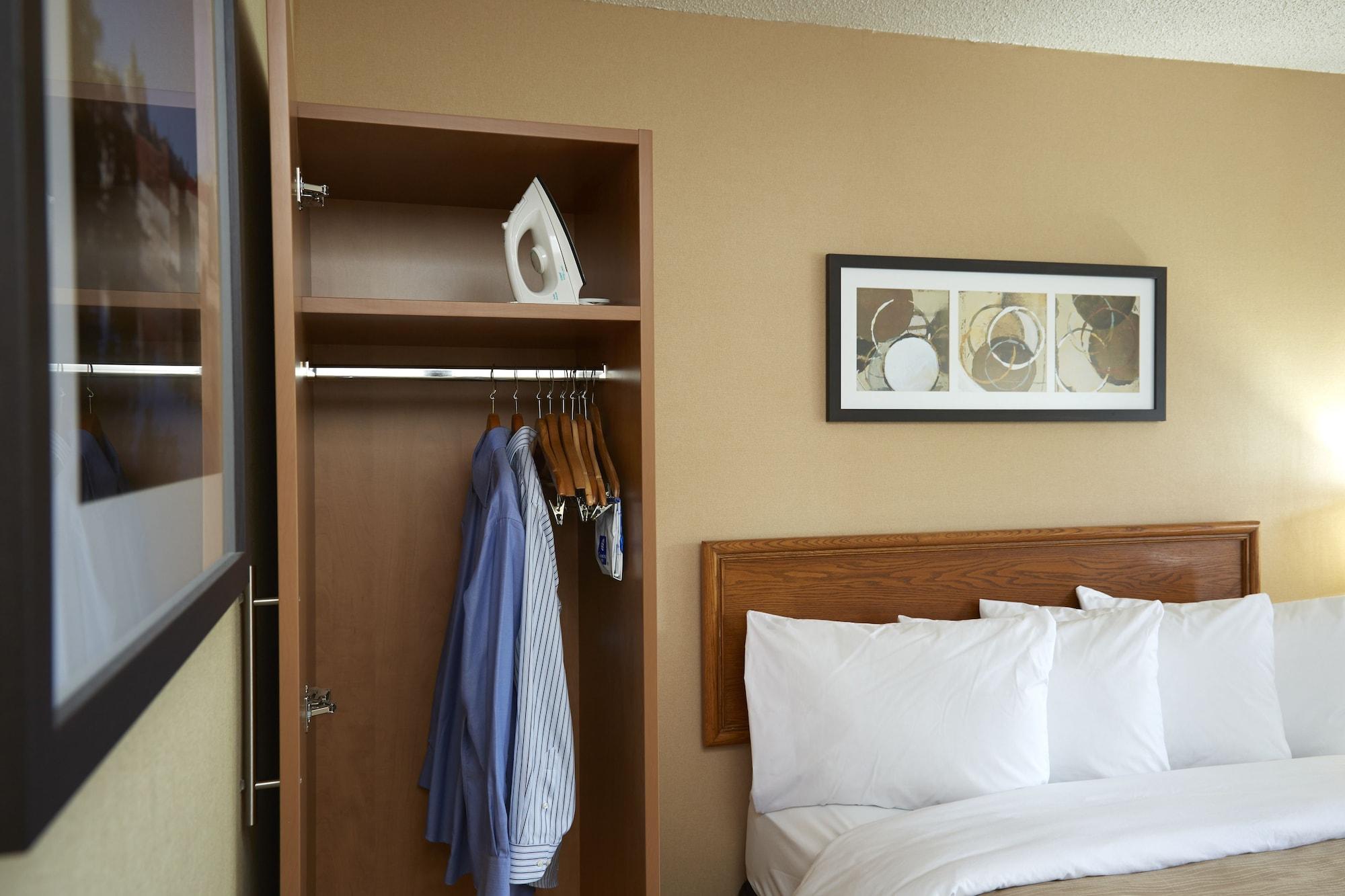 סוויפט קורנט Comfort Inn מראה חיצוני תמונה