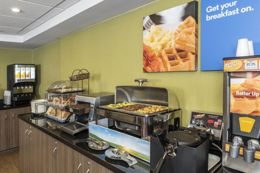 סוויפט קורנט Comfort Inn מראה חיצוני תמונה