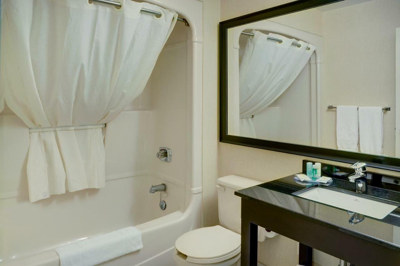 סוויפט קורנט Comfort Inn מראה חיצוני תמונה